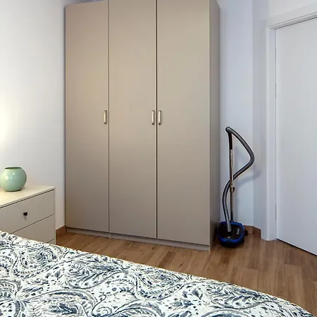 Apartment Woart *